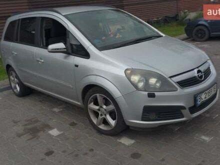 Серый Опель Зафира, объемом двигателя 1.8 л и пробегом 263 тыс. км за 6800 $, фото 1 на Automoto.ua