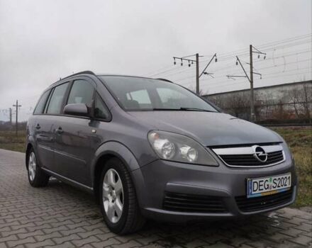 Серый Опель Зафира, объемом двигателя 1.9 л и пробегом 337 тыс. км за 2700 $, фото 1 на Automoto.ua