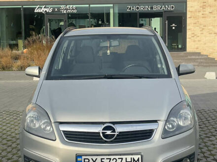 Сірий Опель Зафіра, об'ємом двигуна 1.6 л та пробігом 268 тис. км за 4500 $, фото 1 на Automoto.ua