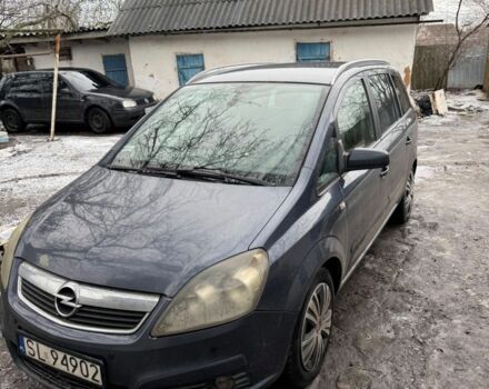 Серый Опель Зафира, объемом двигателя 1.9 л и пробегом 255 тыс. км за 2500 $, фото 1 на Automoto.ua