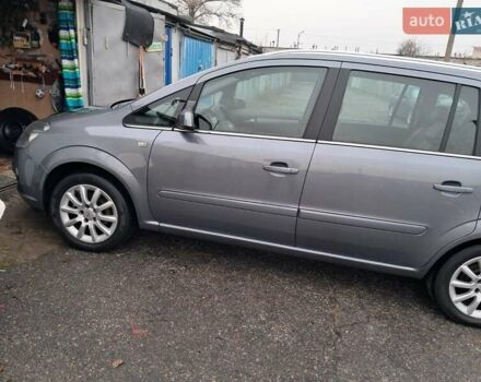 Серый Опель Зафира, объемом двигателя 1.8 л и пробегом 169 тыс. км за 7500 $, фото 1 на Automoto.ua