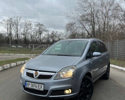 Серый Опель Зафира, объемом двигателя 1.6 л и пробегом 300 тыс. км за 5100 $, фото 1 на Automoto.ua