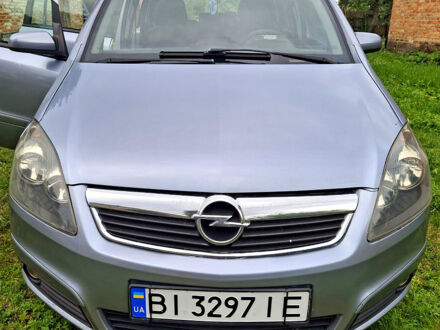 Серый Опель Зафира, объемом двигателя 1.6 л и пробегом 323 тыс. км за 4100 $, фото 1 на Automoto.ua