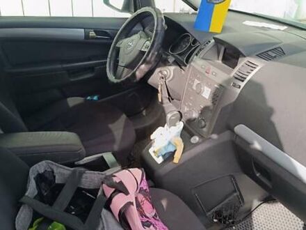 Серый Опель Зафира, объемом двигателя 1.91 л и пробегом 269 тыс. км за 5500 $, фото 1 на Automoto.ua