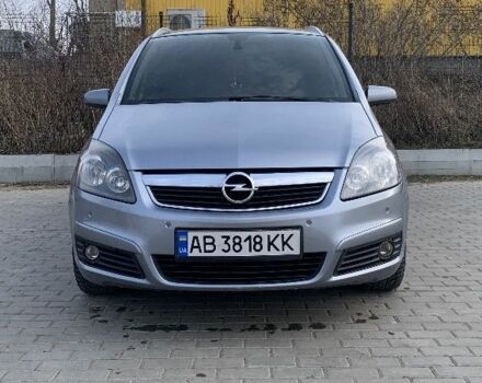 Серый Опель Зафира, объемом двигателя 1.9 л и пробегом 296 тыс. км за 6700 $, фото 1 на Automoto.ua