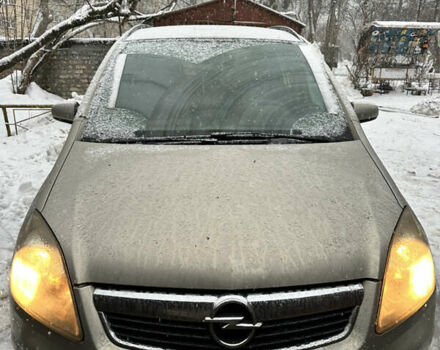 Серый Опель Зафира, объемом двигателя 1.8 л и пробегом 255 тыс. км за 4900 $, фото 1 на Automoto.ua