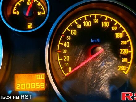 Опель Зафіра 2007 у Миколаєві на Automoto.ua Сірий Опель Зафіра, об'ємом двигуна 1.8 л та пробігом 200 тис. км за 5800 $, фото 1 на Automoto.ua