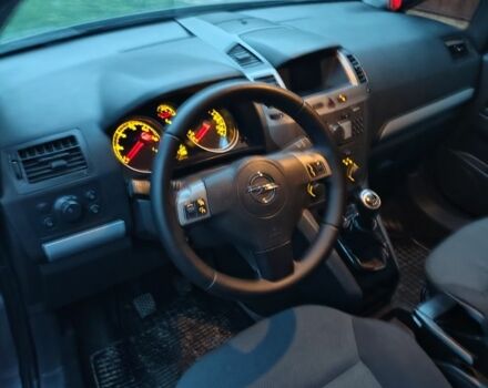 Сірий Опель Зафіра, об'ємом двигуна 1.9 л та пробігом 316 тис. км за 5000 $, фото 1 на Automoto.ua