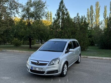 Сірий Опель Зафіра, об'ємом двигуна 1.9 л та пробігом 250 тис. км за 3350 $, фото 1 на Automoto.ua