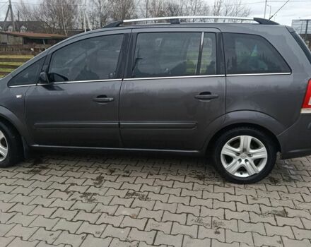 Серый Опель Зафира, объемом двигателя 1.9 л и пробегом 25 тыс. км за 5700 $, фото 1 на Automoto.ua