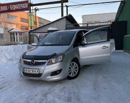 Серый Опель Зафира, объемом двигателя 1.91 л и пробегом 400 тыс. км за 5800 $, фото 1 на Automoto.ua
