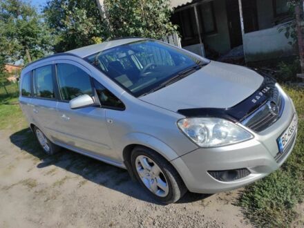 Серый Опель Зафира, объемом двигателя 1.9 л и пробегом 292 тыс. км за 6500 $, фото 1 на Automoto.ua