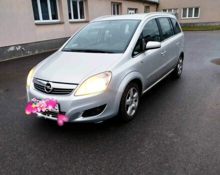 Серый Опель Зафира, объемом двигателя 1.7 л и пробегом 253 тыс. км за 5200 $, фото 1 на Automoto.ua