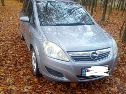 Сірий Опель Зафіра, об'ємом двигуна 0 л та пробігом 252 тис. км за 5000 $, фото 1 на Automoto.ua