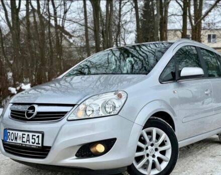 Серый Опель Зафира, объемом двигателя 0 л и пробегом 247 тыс. км за 2700 $, фото 1 на Automoto.ua