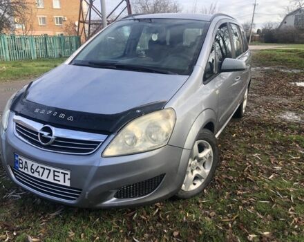 Серый Опель Зафира, объемом двигателя 1.9 л и пробегом 290 тыс. км за 5600 $, фото 1 на Automoto.ua