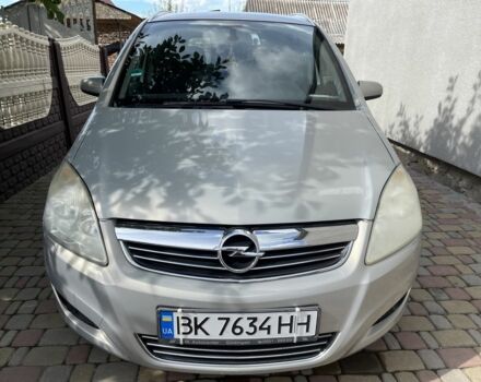 Сірий Опель Зафіра, об'ємом двигуна 1.6 л та пробігом 205 тис. км за 6000 $, фото 1 на Automoto.ua