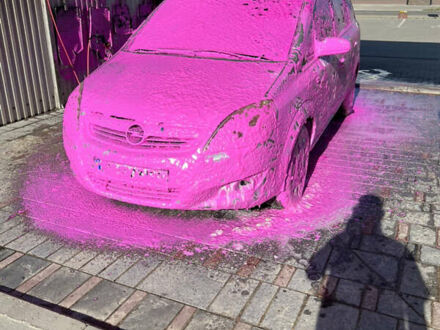 Серый Опель Зафира, объемом двигателя 1.9 л и пробегом 300 тыс. км за 5900 $, фото 1 на Automoto.ua