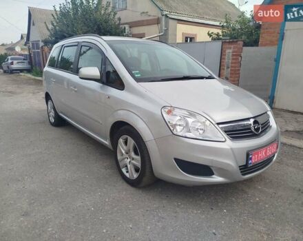 Серый Опель Зафира, объемом двигателя 1.8 л и пробегом 203 тыс. км за 6800 $, фото 1 на Automoto.ua