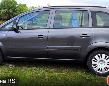 Серый Опель Зафира, объемом двигателя 1.6 л и пробегом 178 тыс. км за 6300 $, фото 1 на Automoto.ua