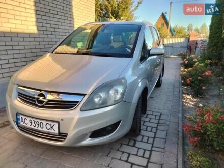 Серый Опель Зафира, объемом двигателя 1.7 л и пробегом 295 тыс. км за 5900 $, фото 1 на Automoto.ua