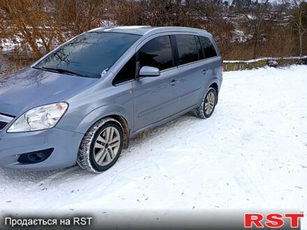 Серый Опель Зафира, объемом двигателя 1.7 л и пробегом 210 тыс. км за 6800 $, фото 1 на Automoto.ua