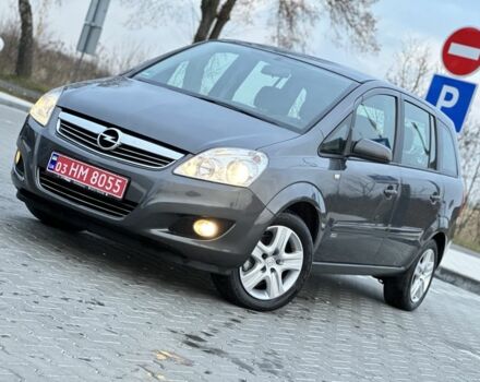 Серый Опель Зафира, объемом двигателя 1.6 л и пробегом 181 тыс. км за 6300 $, фото 1 на Automoto.ua