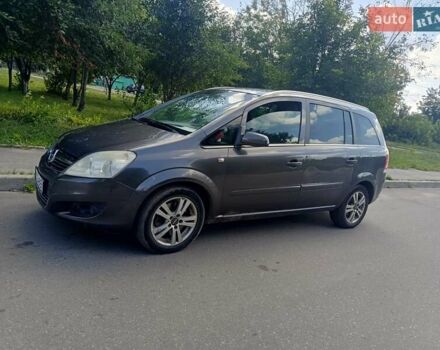 Серый Опель Зафира, объемом двигателя 1.6 л и пробегом 315 тыс. км за 6200 $, фото 1 на Automoto.ua