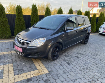 Серый Опель Зафира, объемом двигателя 1.8 л и пробегом 250 тыс. км за 6800 $, фото 1 на Automoto.ua