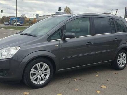 Серый Опель Зафира, объемом двигателя 1.8 л и пробегом 228 тыс. км за 6500 $, фото 1 на Automoto.ua