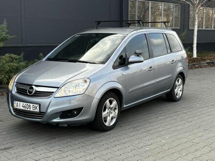 Серый Опель Зафира, объемом двигателя 1.8 л и пробегом 154 тыс. км за 5900 $, фото 1 на Automoto.ua