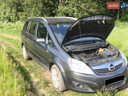 Серый Опель Зафира, объемом двигателя 1.6 л и пробегом 171 тыс. км за 6900 $, фото 1 на Automoto.ua