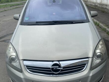 Опель Зафира 2009 в Лубнах на Automoto.ua Серый Опель Зафира, объемом двигателя 1.9 л и пробегом 222 тыс. км за 6800 $, фото 1 на Automoto.ua