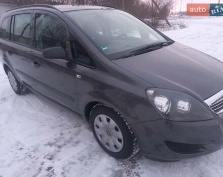 Серый Опель Зафира, объемом двигателя 1.8 л и пробегом 231 тыс. км за 6600 $, фото 1 на Automoto.ua