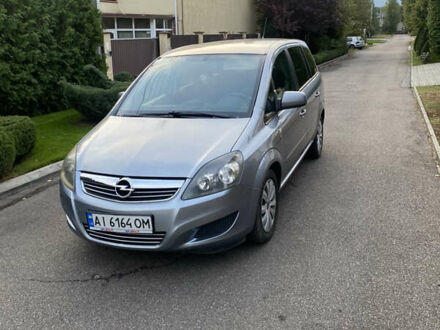 Опель Зафира 2010 в Киеве на Automoto.ua Серый Опель Зафира, объемом двигателя 1.7 л и пробегом 180 тыс. км за 6800 $, фото 1 на Automoto.ua