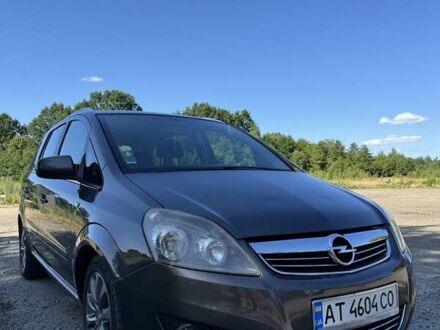 Опель Зафира 2010 в Калуше на Automoto.ua Серый Опель Зафира, объемом двигателя 1.7 л и пробегом 450 тыс. км за 7000 $, фото 1 на Automoto.ua