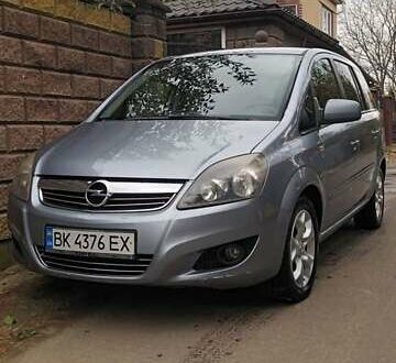 Опель Зафира 2010 в Ровно на Automoto.ua Серый Опель Зафира, объемом двигателя 1.7 л и пробегом 340 тыс. км за 6200 $, фото 1 на Automoto.ua