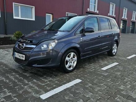 Серый Опель Зафира, объемом двигателя 1.7 л и пробегом 249 тыс. км за 6700 $, фото 1 на Automoto.ua