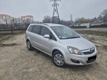 Серый Опель Зафира, объемом двигателя 1.69 л и пробегом 311 тыс. км за 6400 $, фото 1 на Automoto.ua