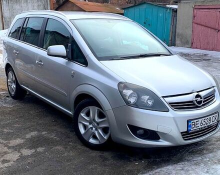 Серый Опель Зафира, объемом двигателя 1.7 л и пробегом 233 тыс. км за 5800 $, фото 1 на Automoto.ua