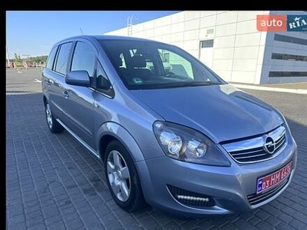 Серый Опель Зафира, объемом двигателя 1.7 л и пробегом 250 тыс. км за 7600 $, фото 1 на Automoto.ua