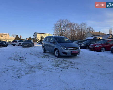 Серый Опель Зафира, объемом двигателя 1.7 л и пробегом 240 тыс. км за 7090 $, фото 1 на Automoto.ua