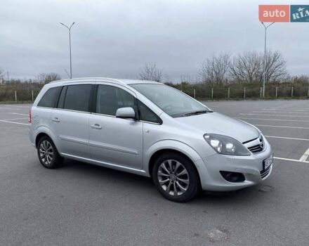 Серый Опель Зафира, объемом двигателя 1.8 л и пробегом 190 тыс. км за 7750 $, фото 1 на Automoto.ua