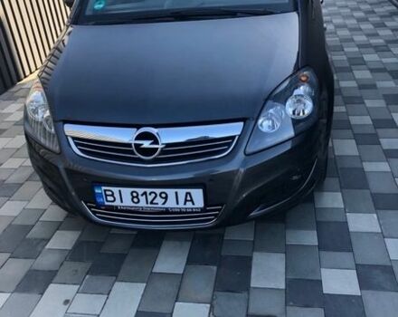 Серый Опель Зафира, объемом двигателя 1.69 л и пробегом 182 тыс. км за 6500 $, фото 1 на Automoto.ua