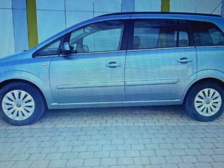 Серый Опель Зафира, объемом двигателя 1.8 л и пробегом 191 тыс. км за 9000 $, фото 1 на Automoto.ua