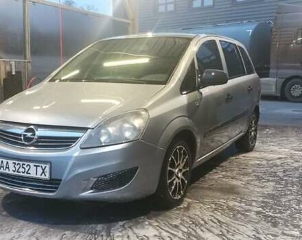 Сірий Опель Зафіра, об'ємом двигуна 1.69 л та пробігом 300 тис. км за 5400 $, фото 1 на Automoto.ua