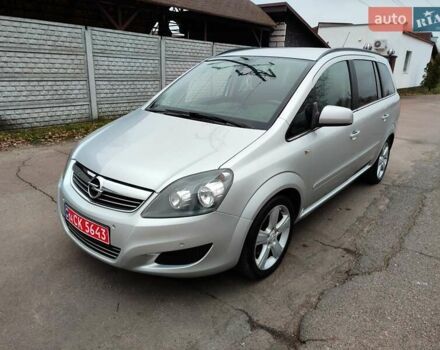 Сірий Опель Зафіра, об'ємом двигуна 1.7 л та пробігом 248 тис. км за 7600 $, фото 1 на Automoto.ua