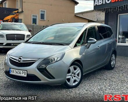 Серый Опель Зафира, объемом двигателя 2 л и пробегом 200 тыс. км за 7999 $, фото 1 на Automoto.ua