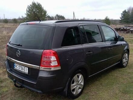 Серый Опель Зафира, объемом двигателя 1.7 л и пробегом 217 тыс. км за 6978 $, фото 1 на Automoto.ua