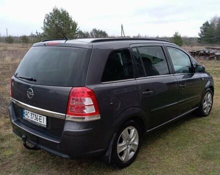 Серый Опель Зафира, объемом двигателя 1.7 л и пробегом 217 тыс. км за 6978 $, фото 1 на Automoto.ua
